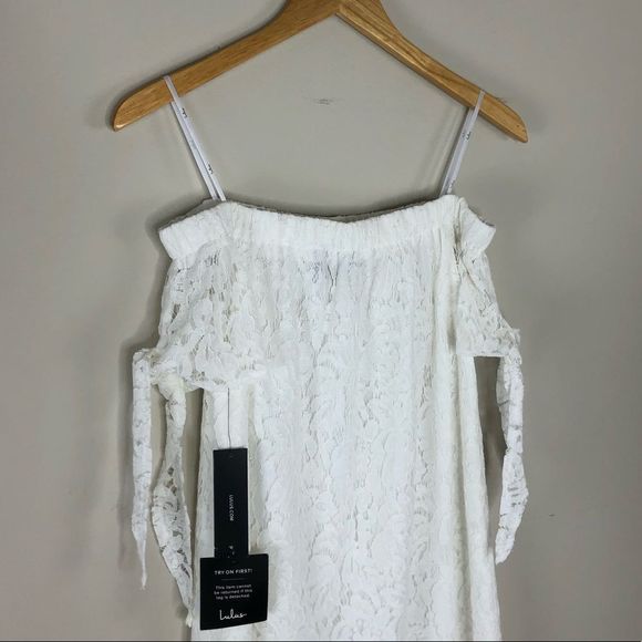 Lulu’s Divine to Five White Lace Shift Dress Off the Shoulder NWT size Small - Picture 6 of 14